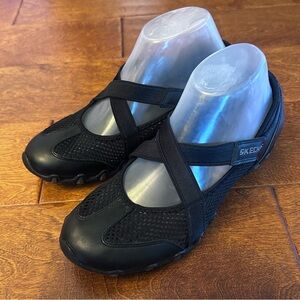 Skechers Women’s Bikers Get Up Strappy Casual Comfort Black Mary Jane Shoe Sz 8